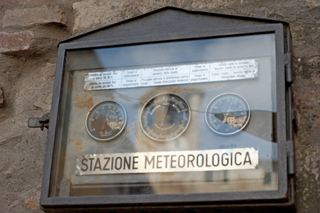 stazione metereologica piazza fortebraccio Montonein