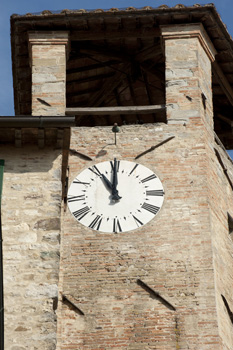 orologio torre civica Montonein