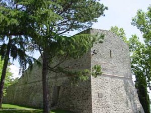 rocca di braccio ruderi montone in